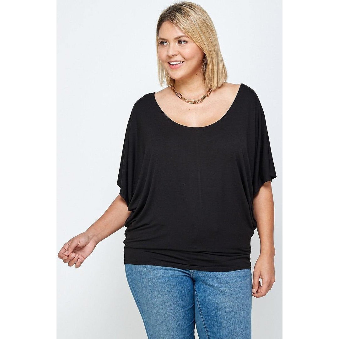 Women's Plus Size Solid Knit Top, With A Flowy Silhouette - GirlSavvi